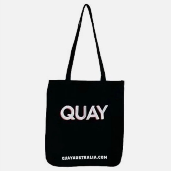 Quay Australia Handbags - BOGO 🌸🌼 NWOT Quay Australia Black Tote Bag